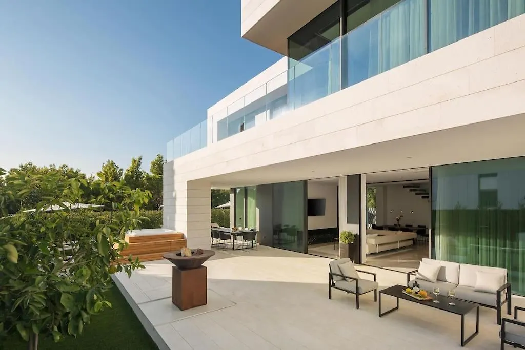 Exclusive Villa Calma I & II - Two Heated Pool&Spa Starigrad Paklenica Croatia