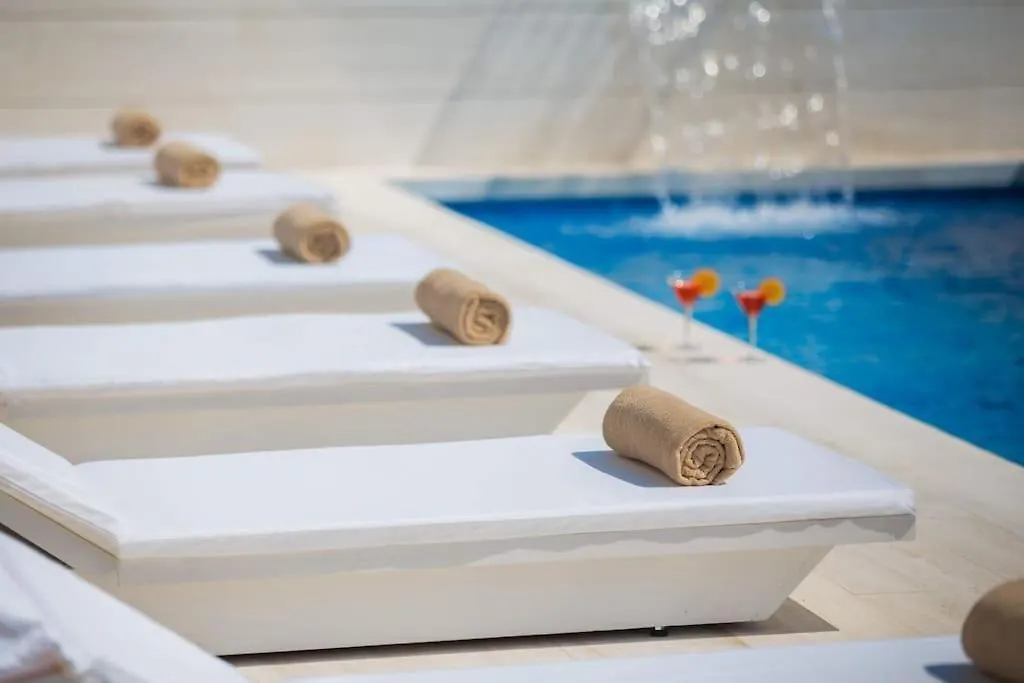Exclusive Villa Calma I & II - Two Heated Pool&Spa Starigrad Paklenica