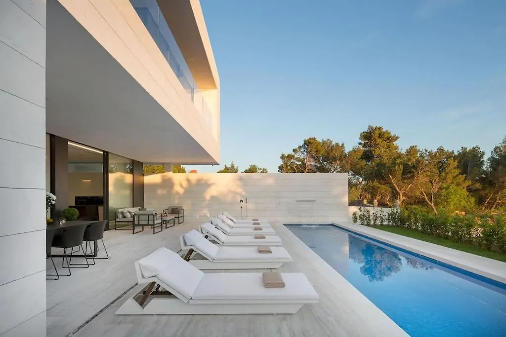 Exclusive Villa Calma I & II - Two Heated Pool&Spa Starigrad Paklenica Croatia