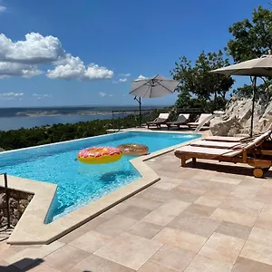  Ferienhaus Lovely In